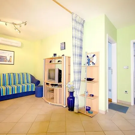 Apartment With A Parking Space Kremenici, Krk - 22191 *